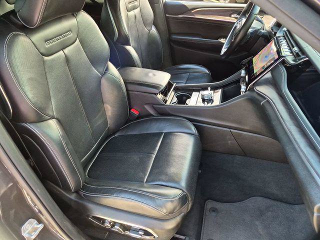Certified 2022 Jeep Grand Cherokee Overland w/ Luxury Tech Group IV AWD/4WD image 22