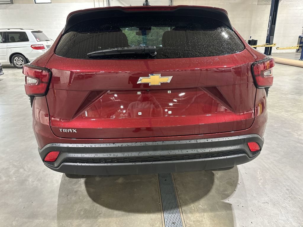 Used 2024 Chevrolet Trax LS image 7