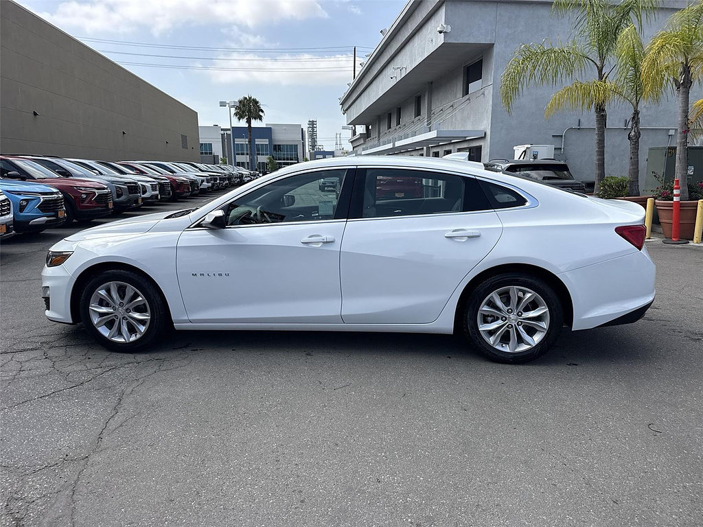Used 2025 Chevrolet Malibu LT FWD image 6