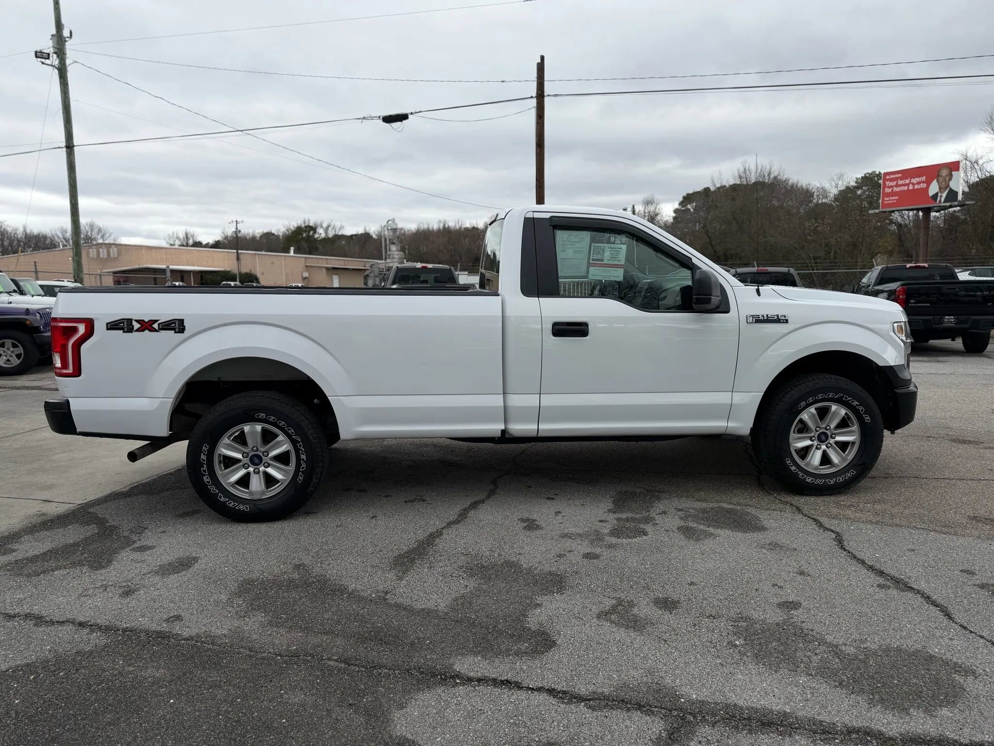 Used 2017 Ford F150 XL w/ Equipment Group 101A Mid image 7