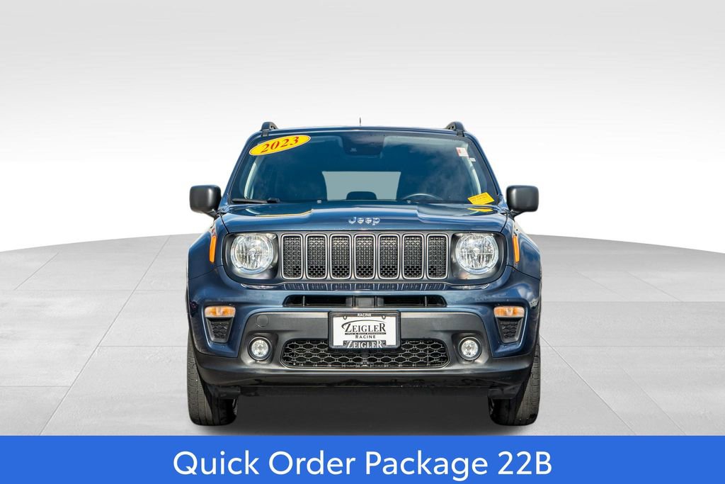 Used 2023 Jeep Renegade Latitude w/ Premium Group AWD/4WD image 2