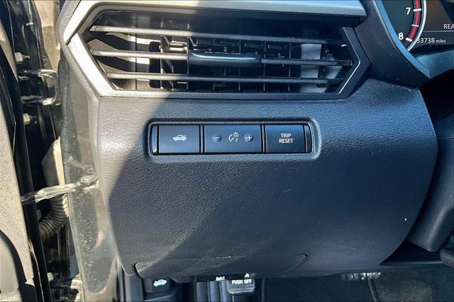 Used 2025 Nissan Altima 2.5 SV image 14