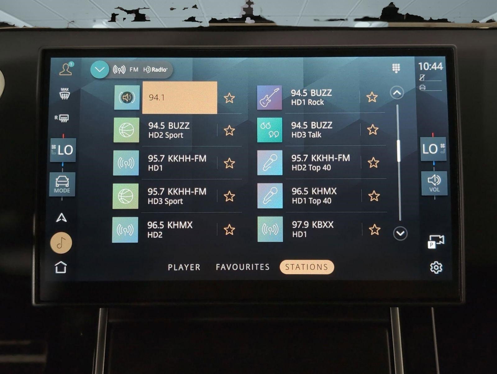 Certified 2026 Land Rover Range Rover Evoque Dynamic SE image 23