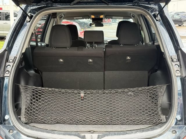 Used 2018 Toyota RAV4 LE FWD image 29