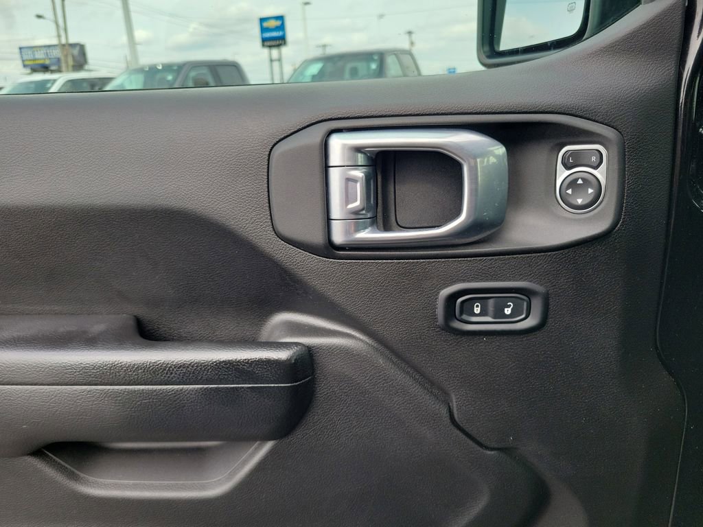 Used 2022 Jeep Wrangler Unlimited Sport AWD/4WD image 20