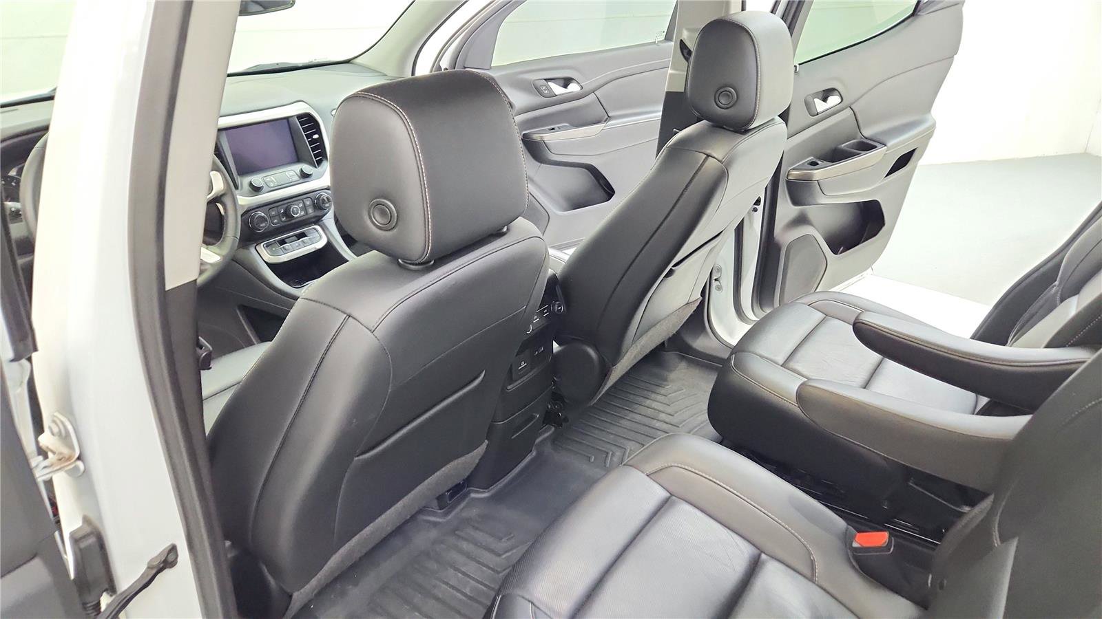 Used 2023 GMC Acadia SLT AWD/4WD image 12
