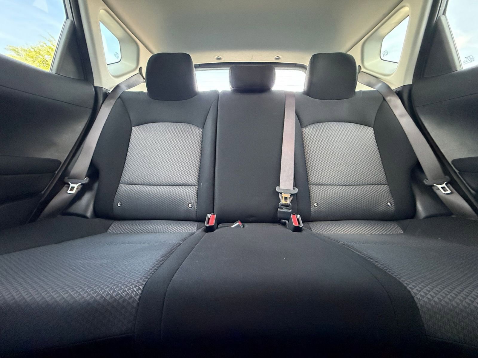 Used 2025 Kia Soul LX w/ LX Technology Package FWD image 36