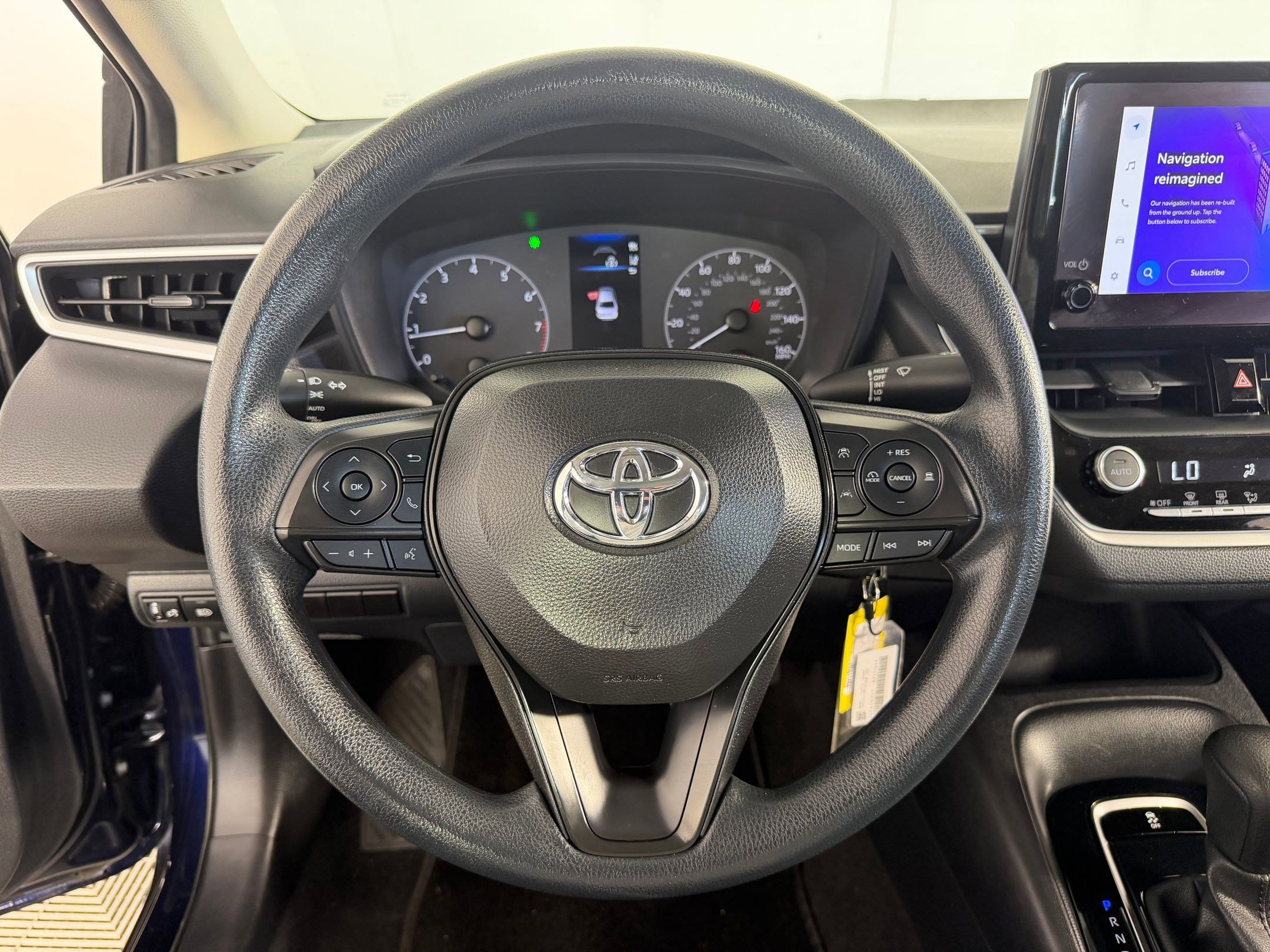 Used 2024 Toyota Corolla LE FWD image 14