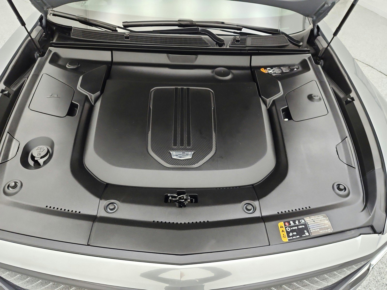 Used 2023 Cadillac Lyriq 2WD image 23