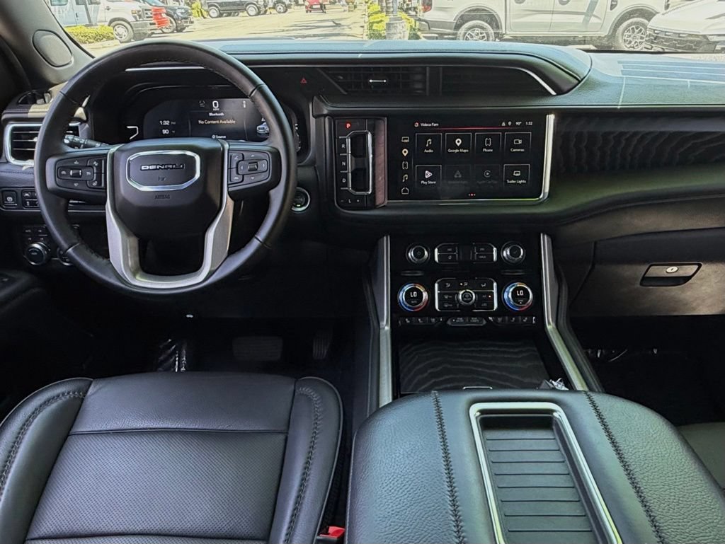 Used 2024 GMC Yukon Denali AWD/4WD image 29