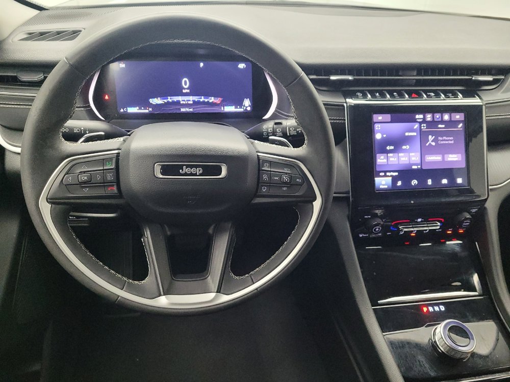 Used 2023 Jeep Grand Cherokee Laredo image 22