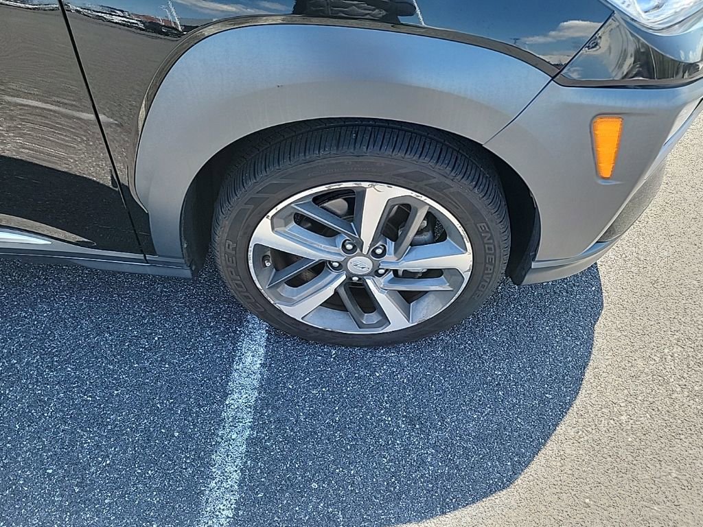 Used 2021 Hyundai Kona Limited AWD/4WD image 13