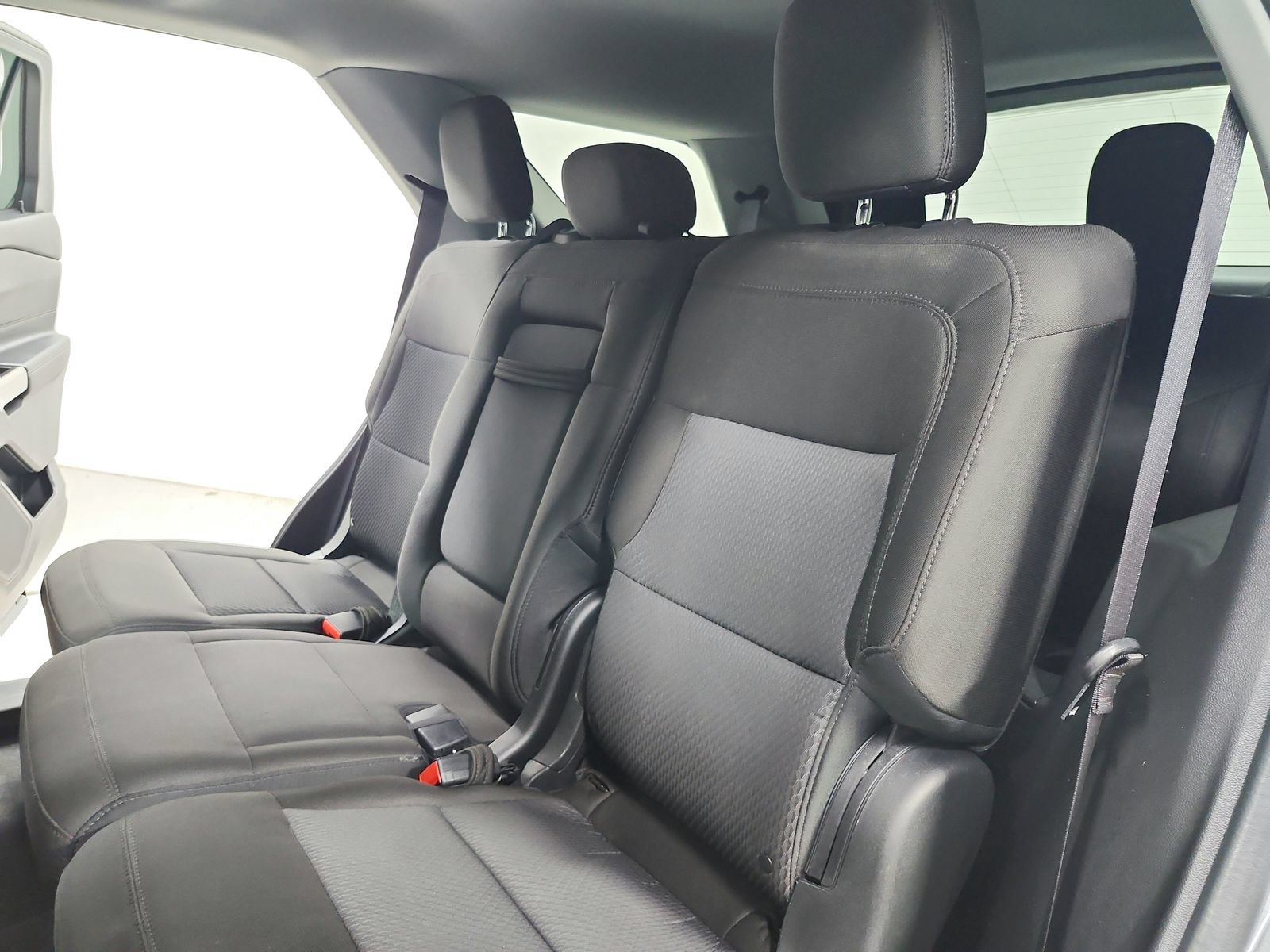 Used 2022 Ford Explorer XLT RWD image 36