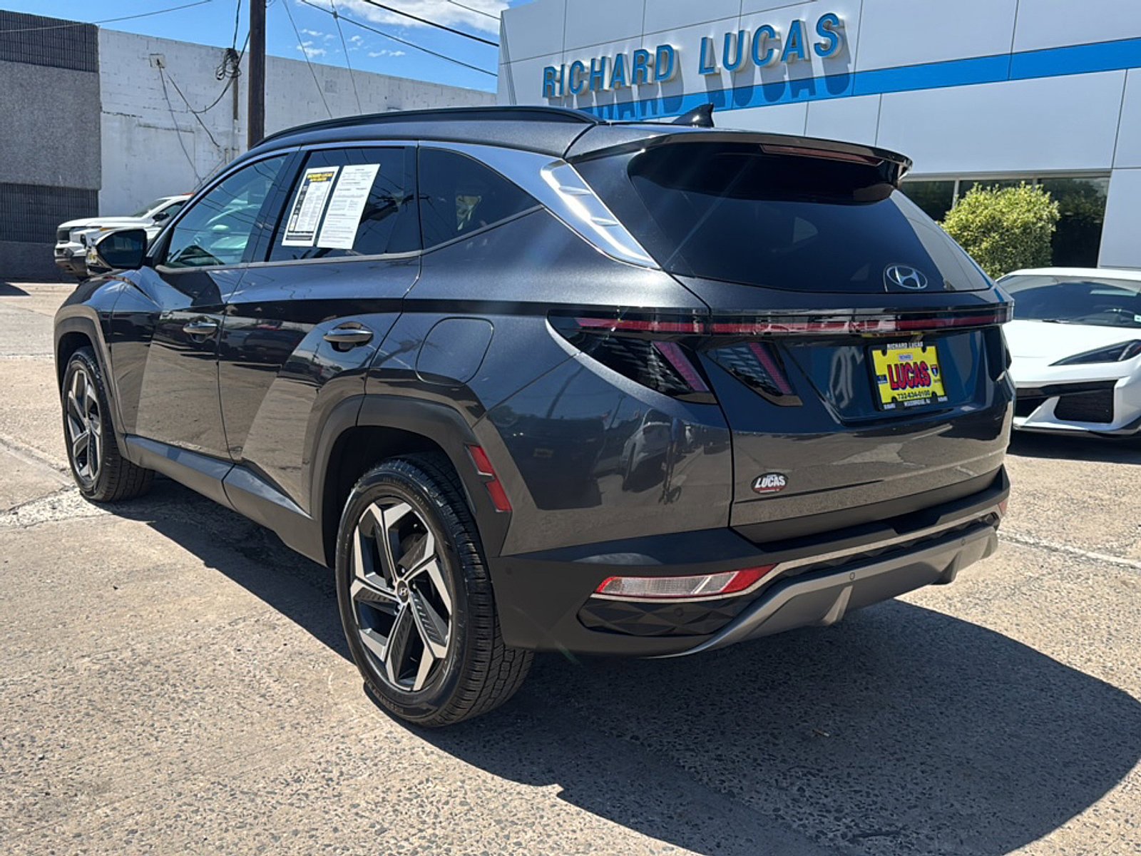 Used 2022 Hyundai Tucson Limited w/ Cargo Package AWD/4WD image 7