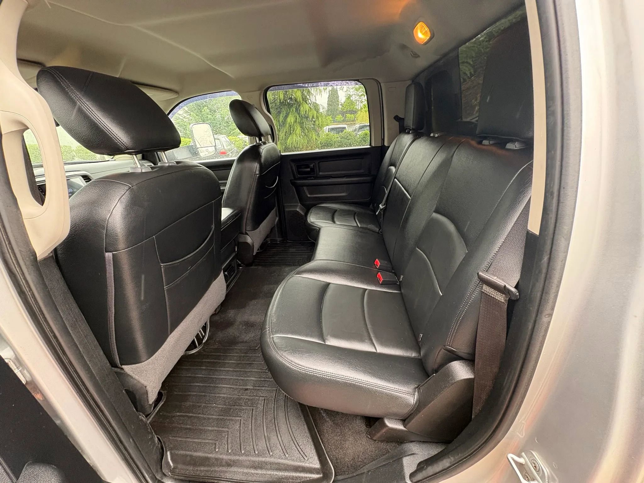 Used 2014 RAM 3500 ST w/ Protection Group AWD/4WD image 18