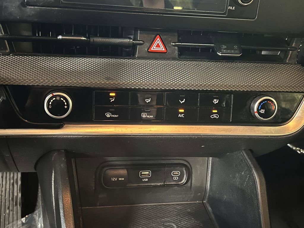 Used 2023 Kia Sportage LX image 18