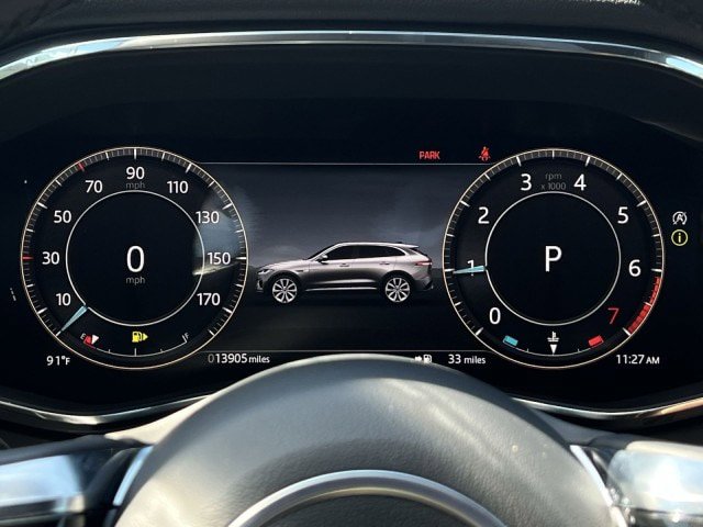 Certified 2025 Jaguar F-PACE R-Dynamic S AWD/4WD image 32