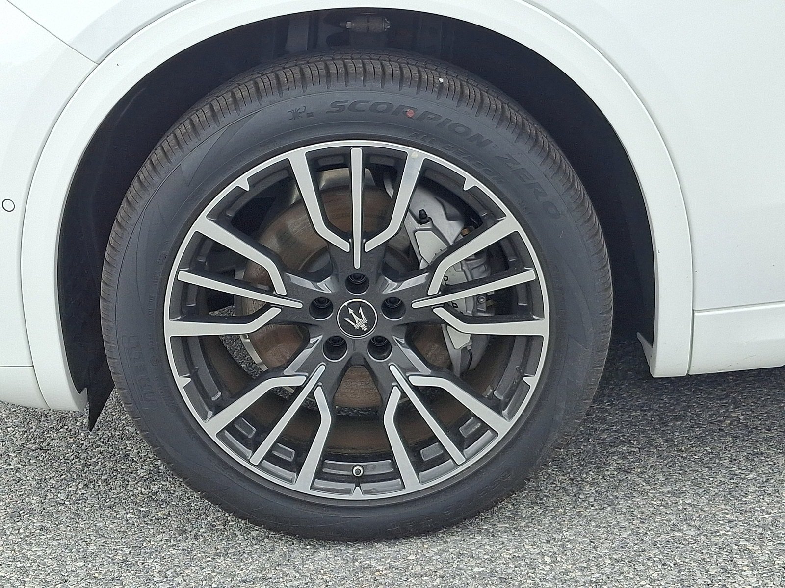 Certified 2025 Maserati Grecale Folgore AWD/4WD image 19