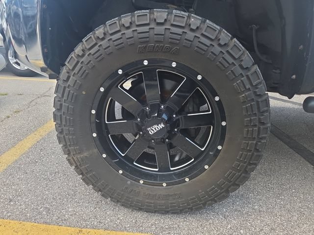 Used 2019 Toyota Tundra SR5 AWD/4WD image 3