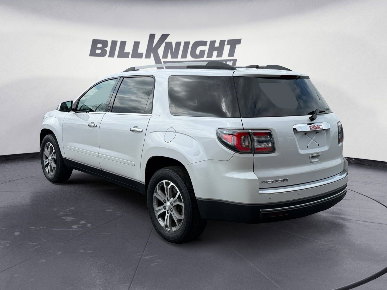 Used 2016 GMC Acadia SLT image 3