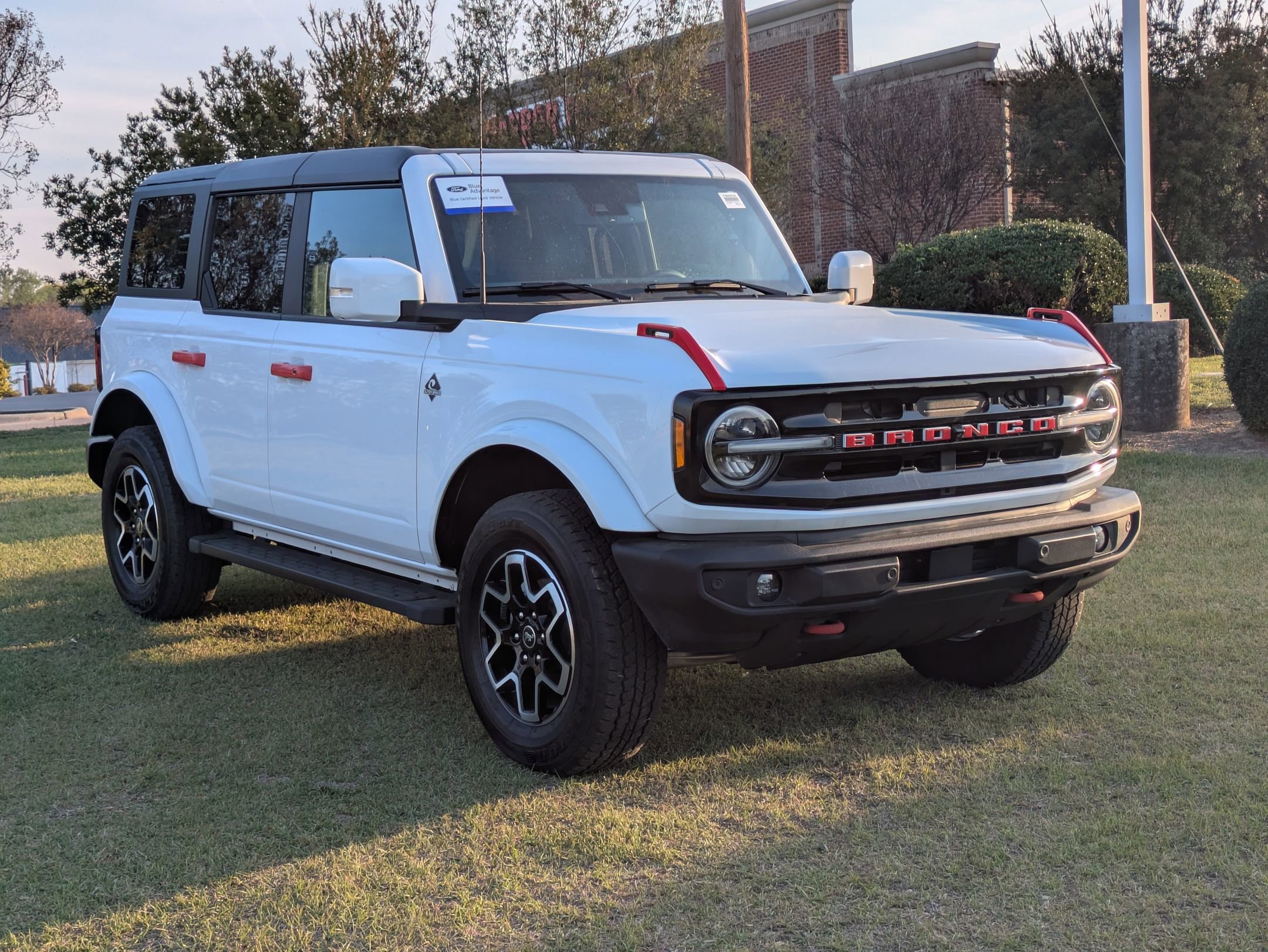 Certified 2024 Ford Bronco Outer Banks