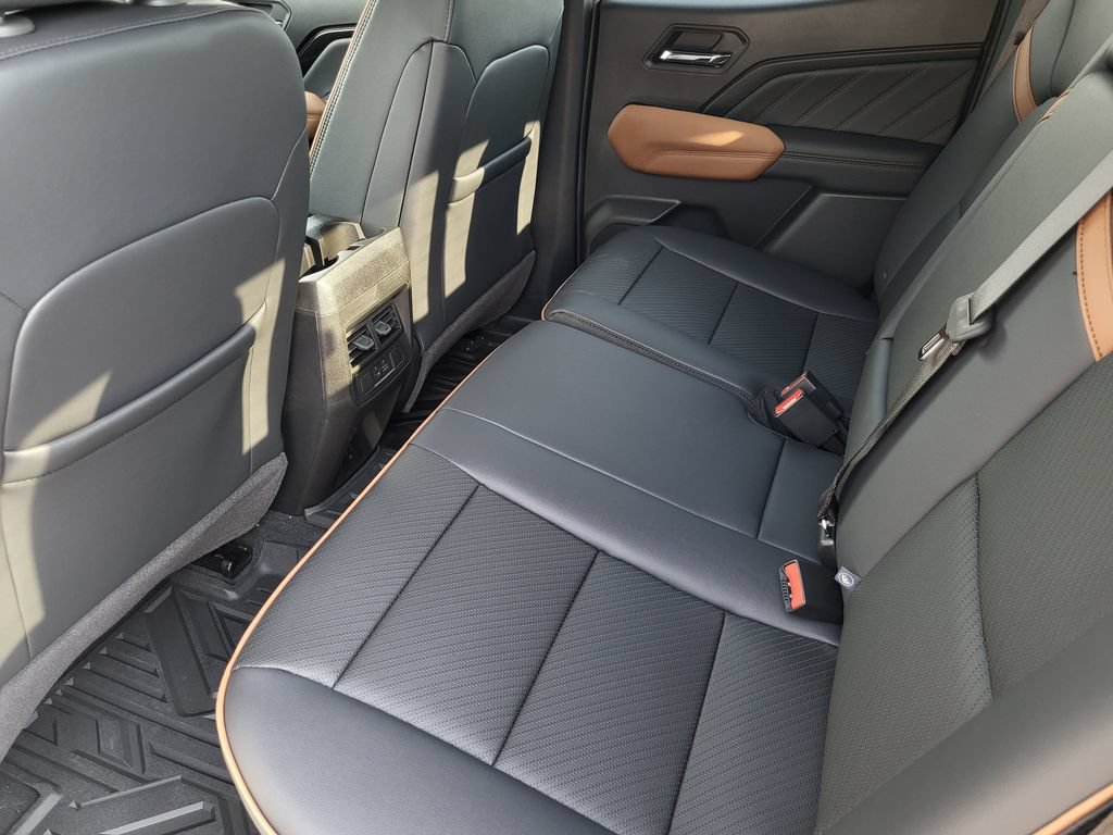 New 2026 GMC Canyon AT4 w/ Technology Plus Package AWD/4WD image 10