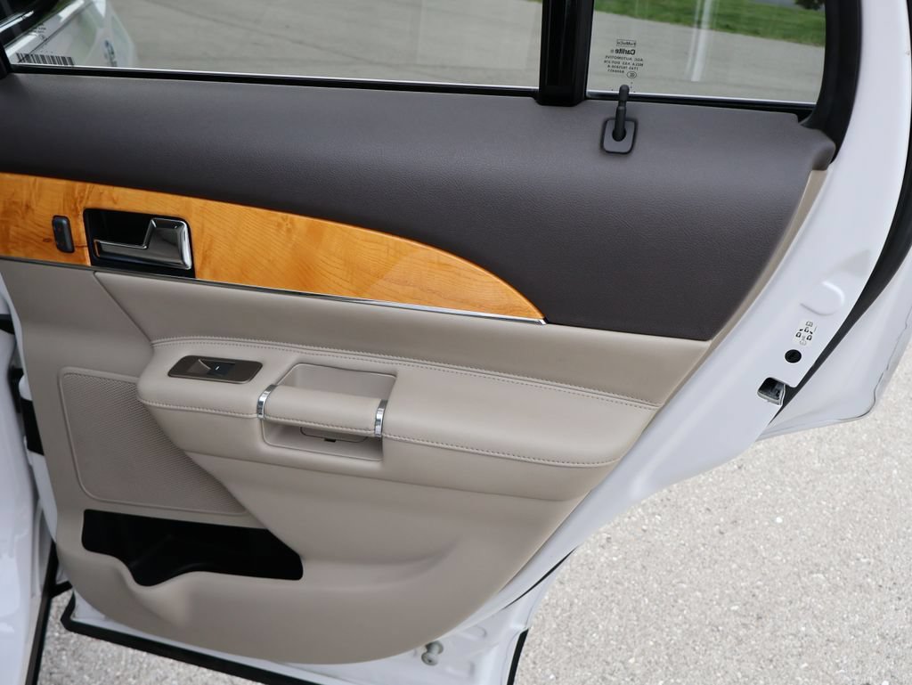 Used 2011 Lincoln MKX 2WD w/ 102A Rapid Spec Order Code image 15