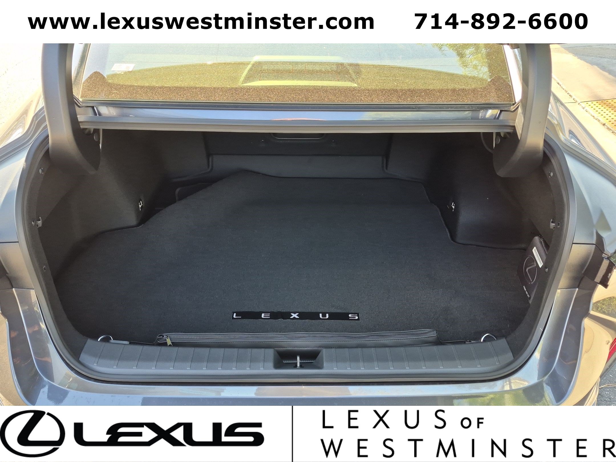 New 2026 Lexus ES 350e w/ Convenience Package FWD image 8