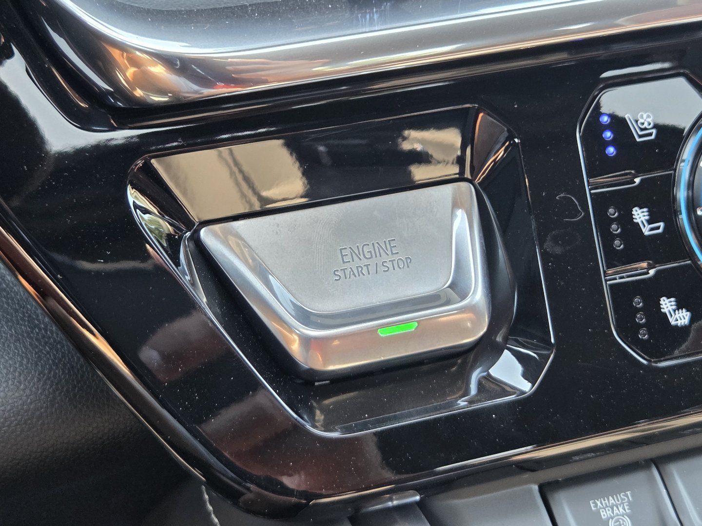 New 2026 GMC Sierra 2500 Denali Ultimate AWD/4WD image 38