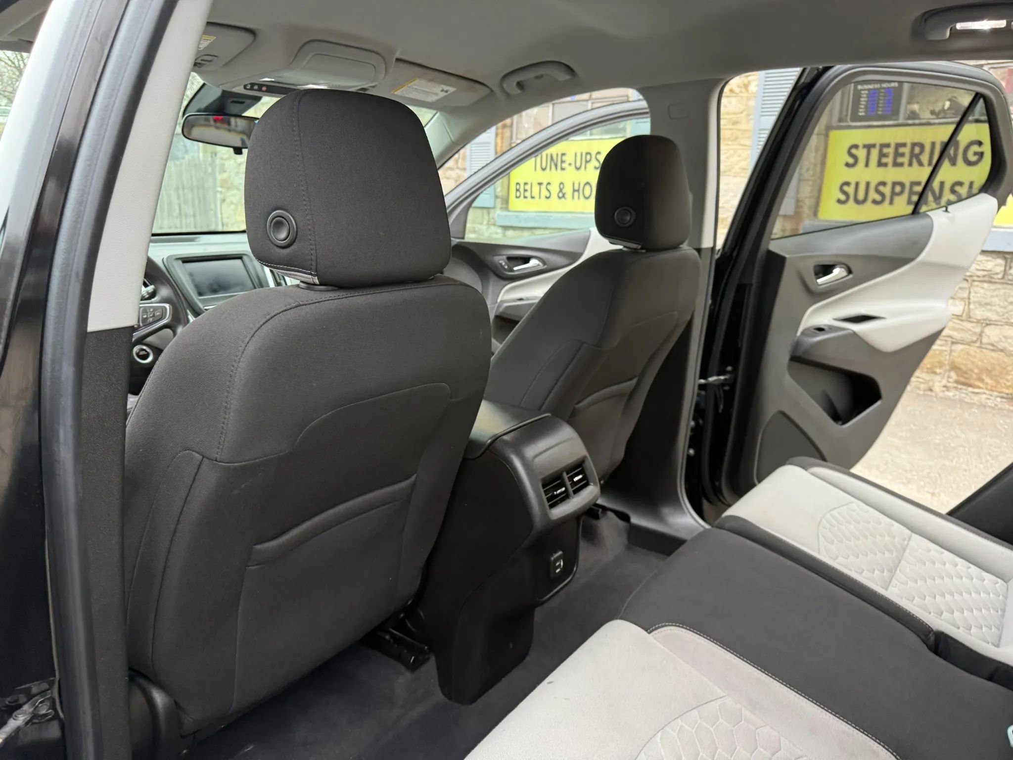 Used 2021 Chevrolet Equinox LS w/ LS Convenience Package AWD/4WD image 20