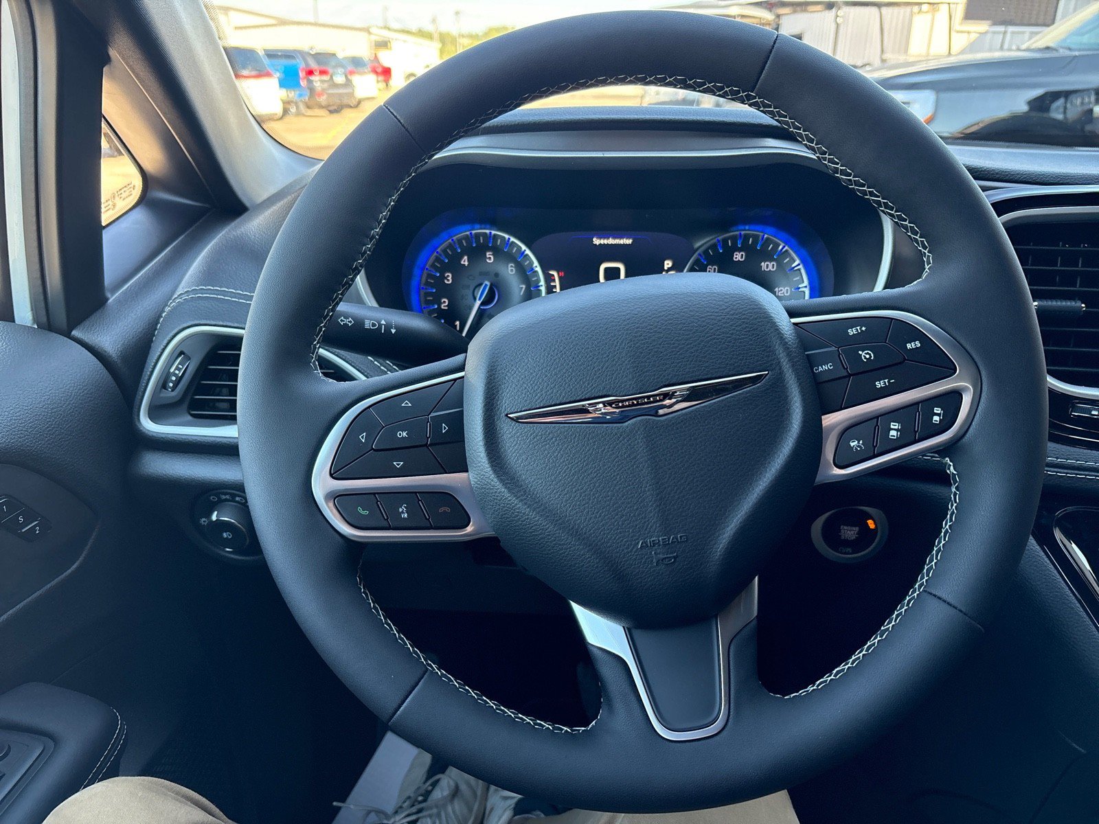 New 2026 Chrysler Pacifica Select image 15
