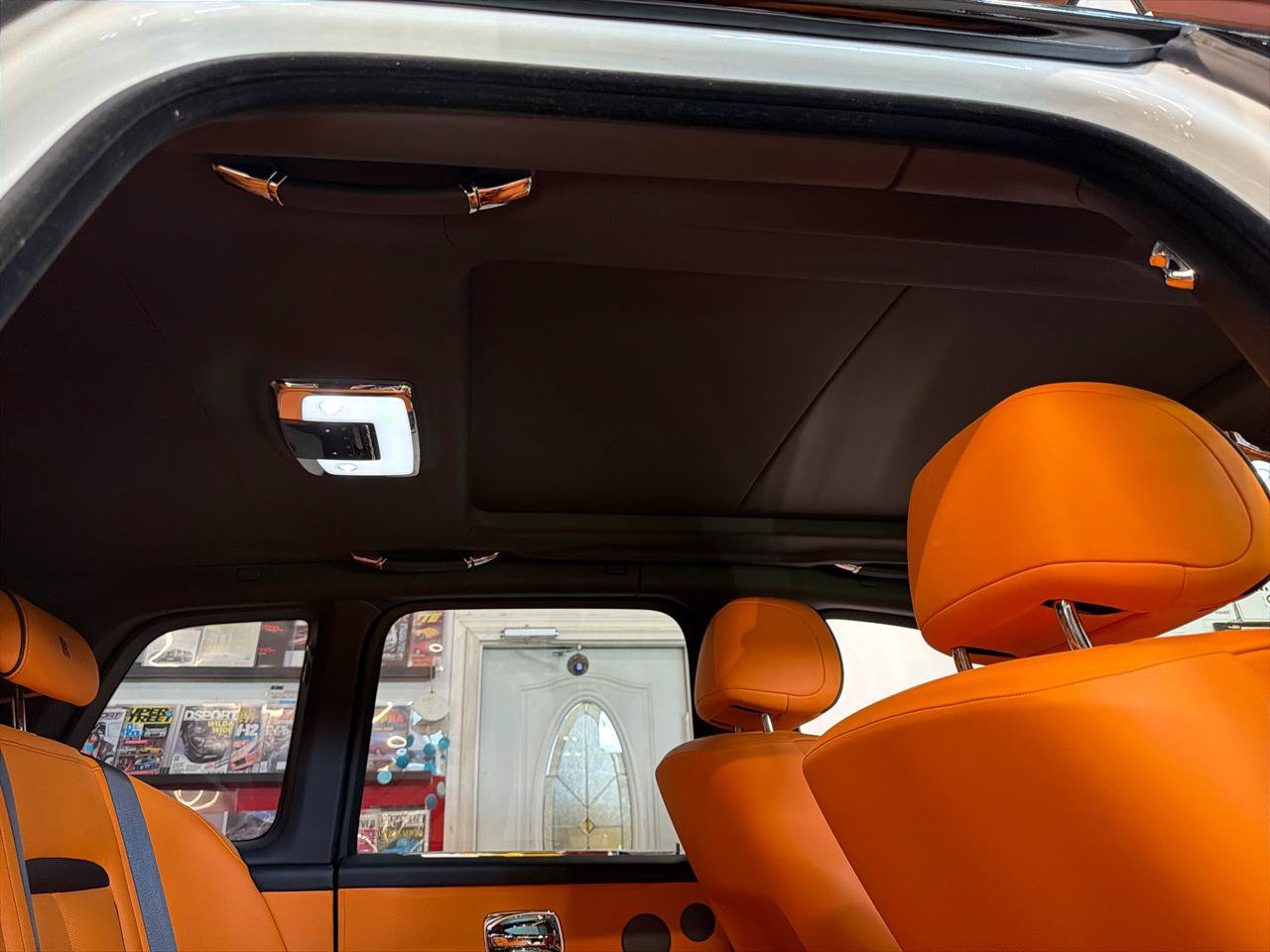 Used 2023 Rolls-Royce Cullinan AWD/4WD image 22