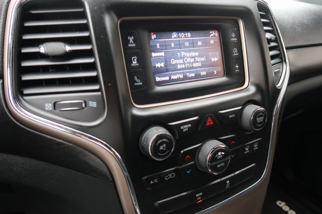 Used 2014 Jeep Grand Cherokee Laredo w/ Quick Order Package 23E AWD/4WD image 13