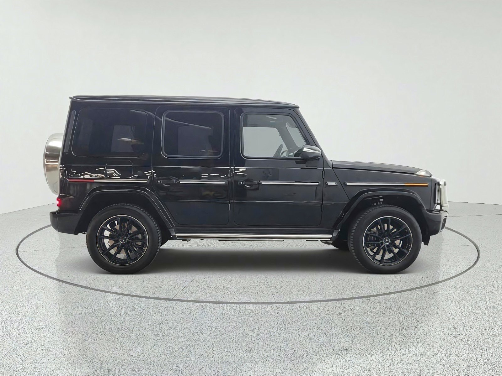 Used 2025 Mercedes-Benz G 550 image 4