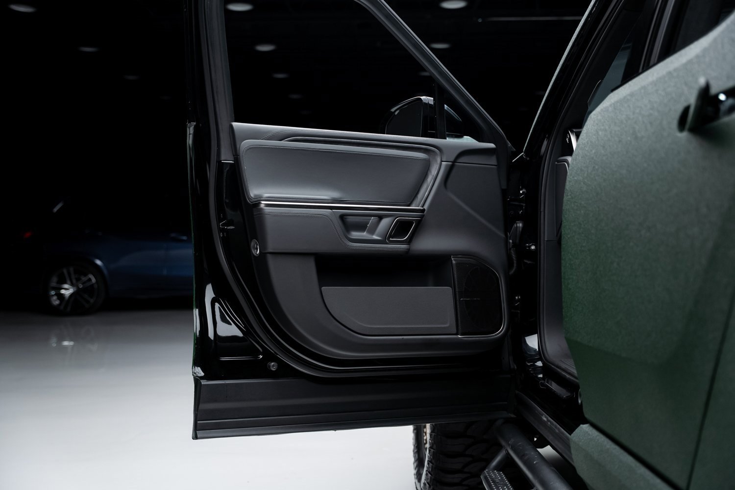 Used 2022 Rivian R1T Adventure image 45