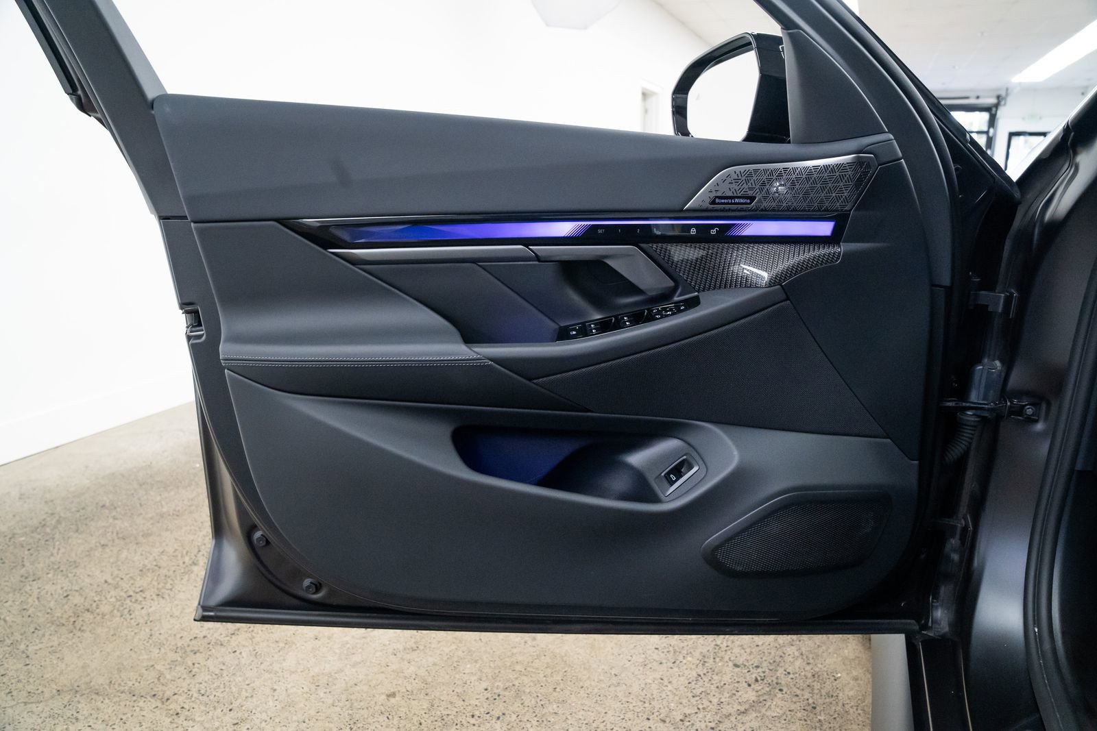 Used 2025 BMW M5 Touring image 19