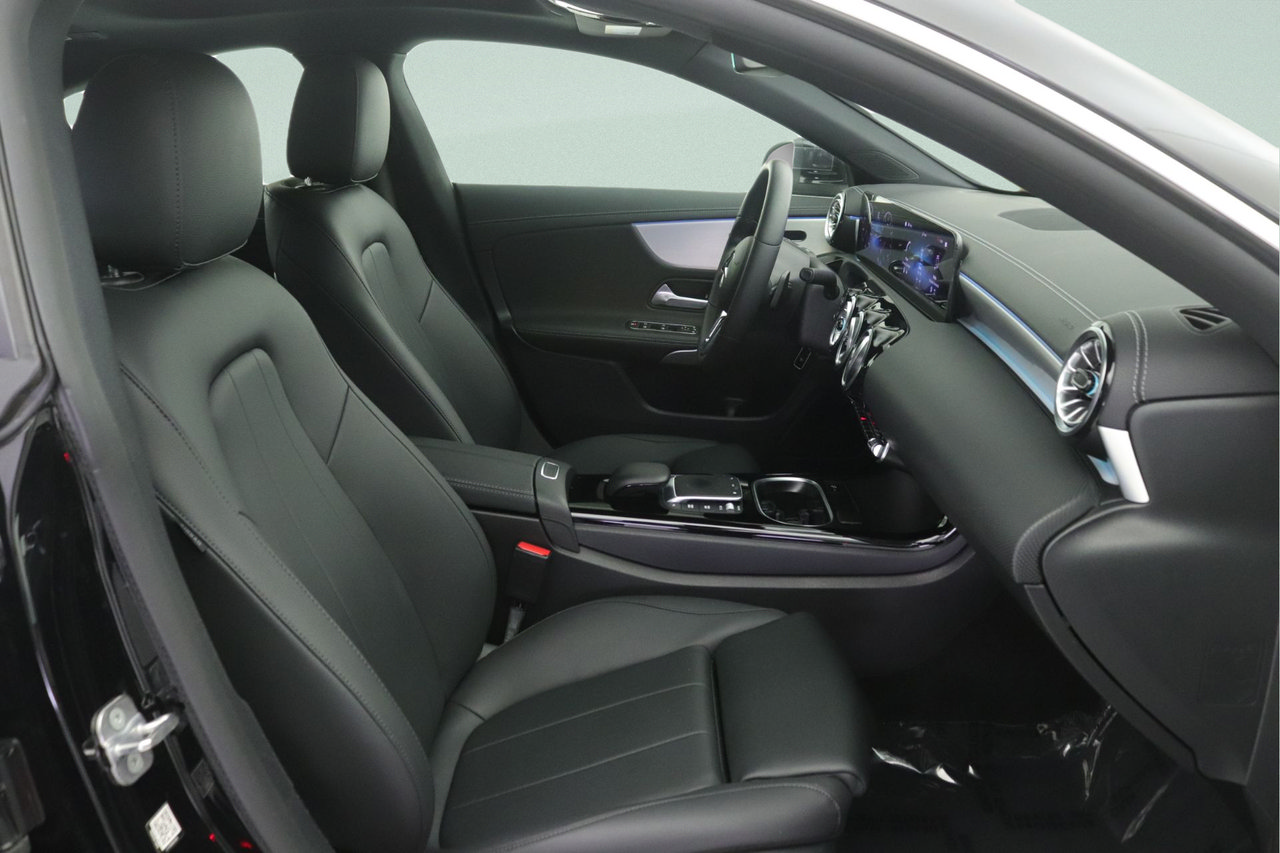 Certified 2023 Mercedes-Benz CLA 250 image 28
