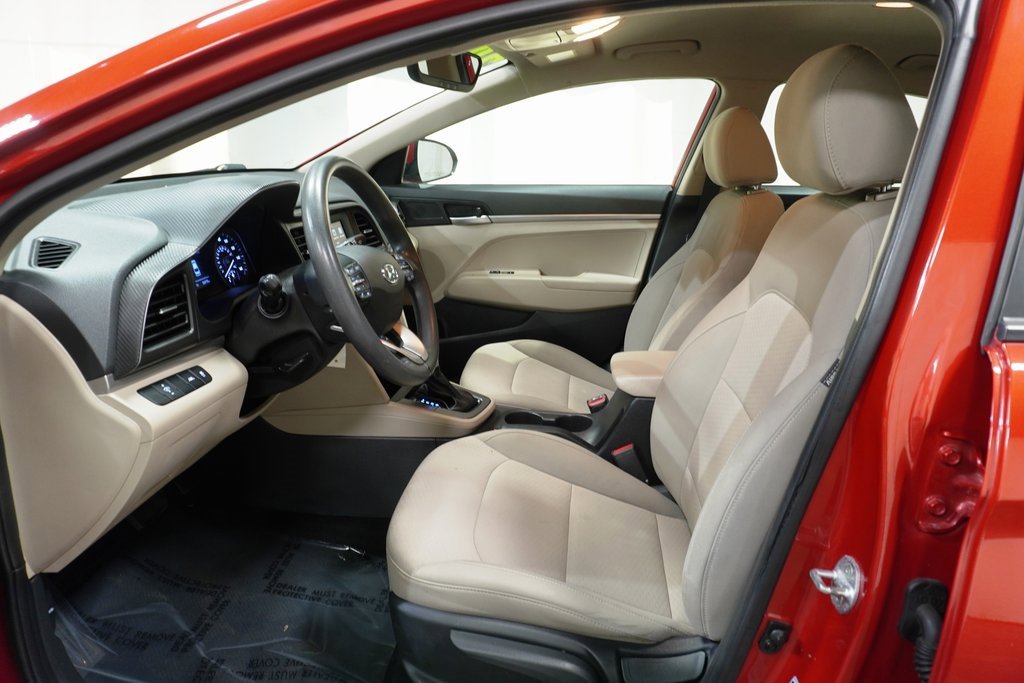 Used 2020 Hyundai Elantra SE image 9