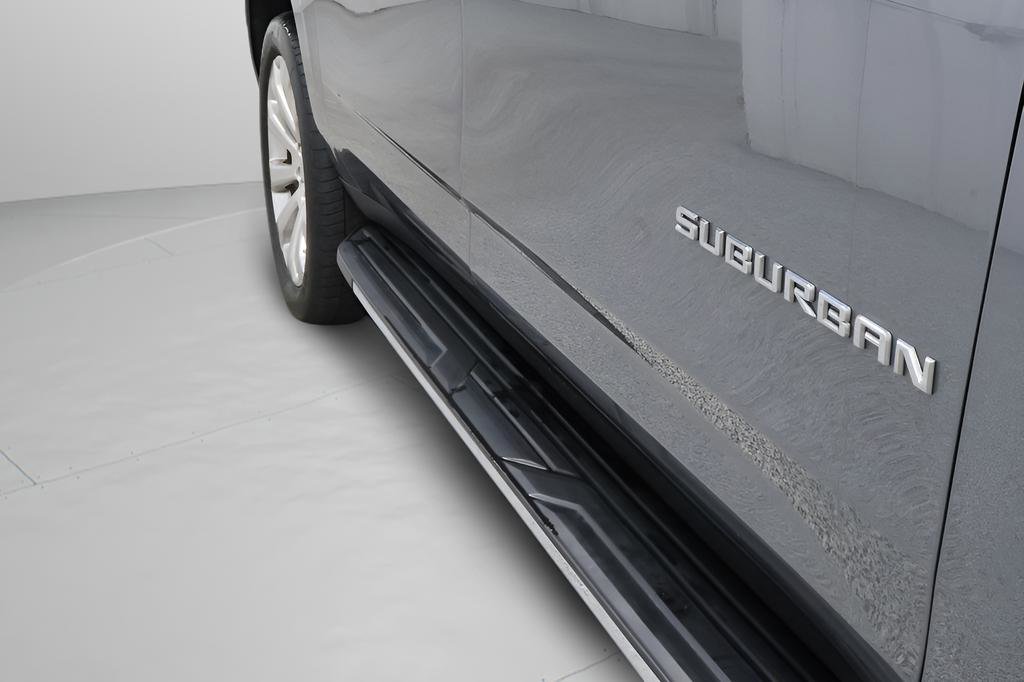 Used 2021 Chevrolet Suburban Premier AWD/4WD image 31