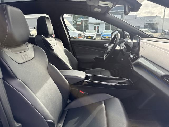 Used 2023 Volkswagen ID.4 Pro S image 13