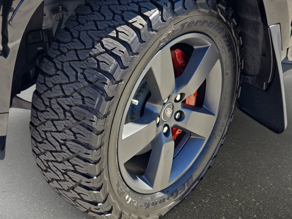 New 2026 Land Rover Defender 110 X AWD/4WD image 34
