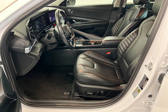 Used 2024 Hyundai Elantra Limited FWD image 18