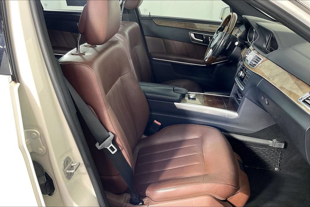 Used 2015 Mercedes-Benz E 400 Sedan image 9