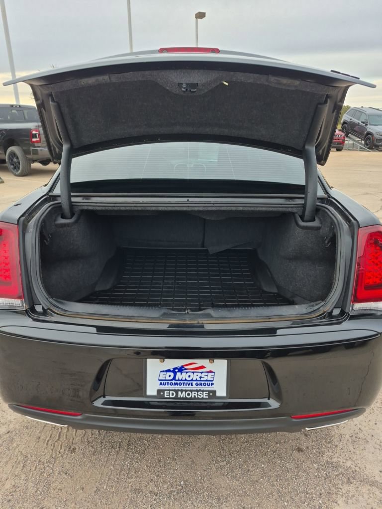 Used 2020 Chrysler 300 Touring w/ Sport Appearance Package image 50