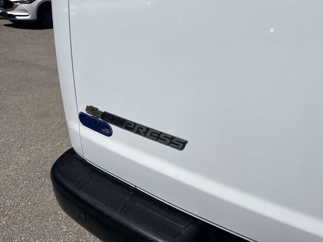 Used 2021 Chevrolet Express 2500 RWD image 7