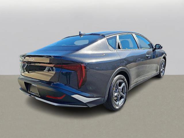 New 2025 Kia K4 LXS image 4
