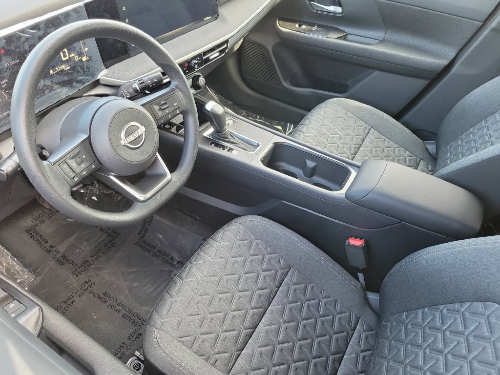 New 2026 Nissan Kicks SV w/ SV Premium Package FWD image 9