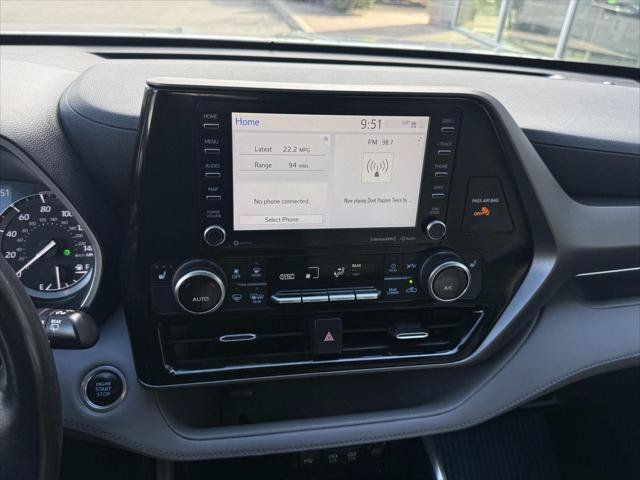Certified 2021 Toyota Highlander XLE AWD/4WD image 23