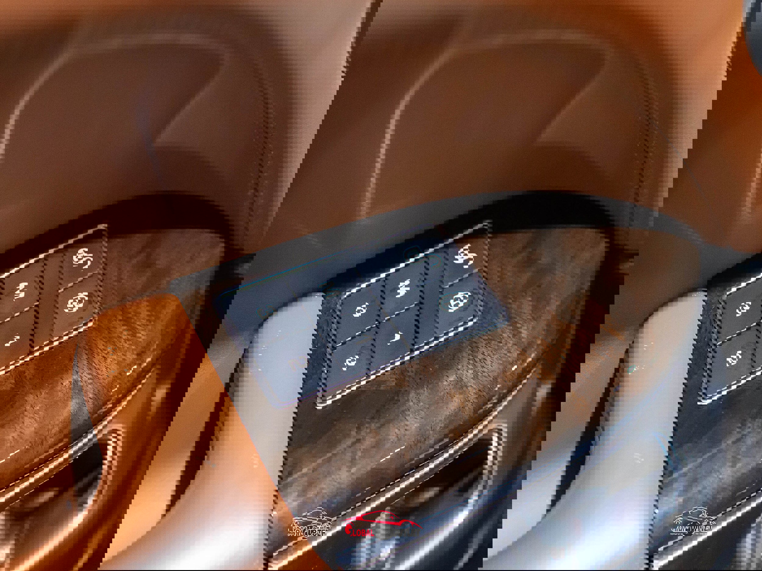 Used 2016 Land Rover Range Rover Autobiography image 43