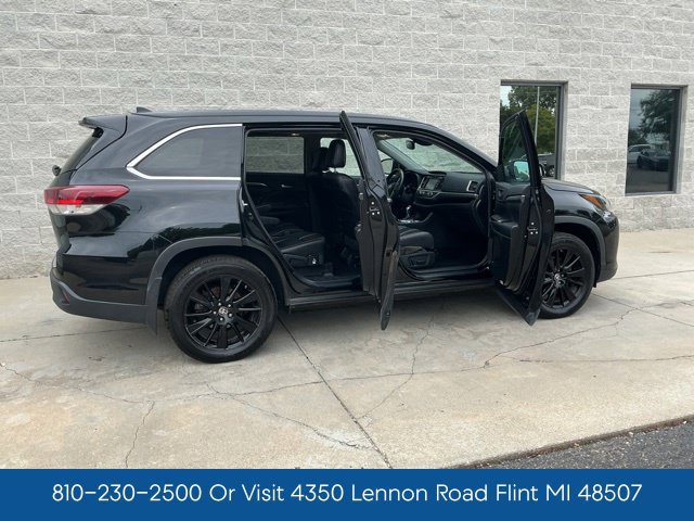 Used 2019 Toyota Highlander SE AWD/4WD image 13